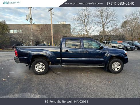 Used 2012 Toyota Tacoma 4x4 Double Cab w/ SR5 Pkg image 8