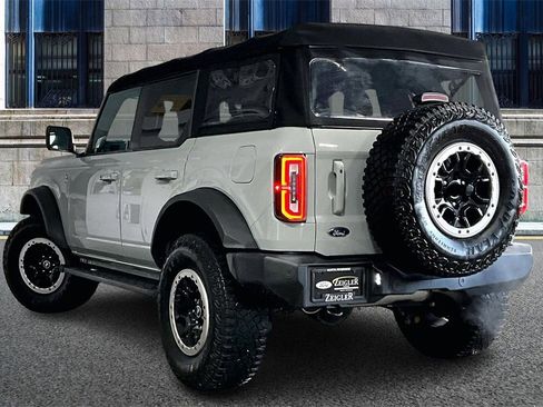 Used 2022 Ford Bronco Outer Banks w/ Sasquatch Package image 10