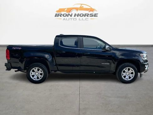 Used 2017 Chevrolet Colorado LT w/ LT Convenience Package AWD/4WD image 4