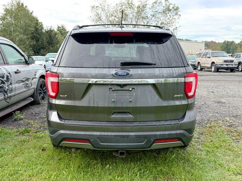 Used 2019 Ford Explorer XLT w/ Equipment Group 202A image 5