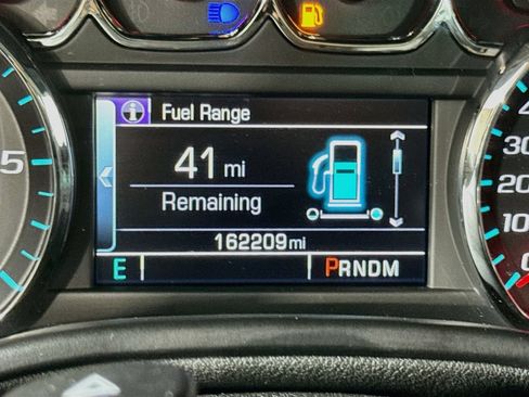 Used 2015 Chevrolet Tahoe LTZ AWD/4WD image 25