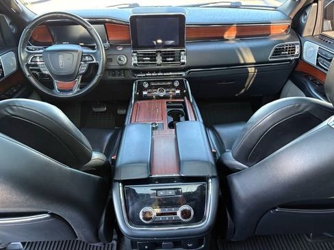 Used 2020 Lincoln Navigator Reserve w/ Equipment Group 208A Reserve image 19
