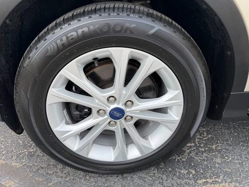 Used 2018 Ford Escape SE AWD/4WD image 39