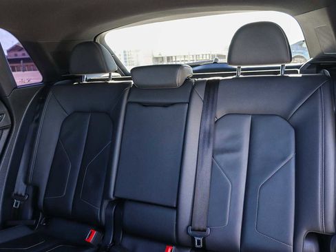 Used 2021 Audi Q3 2.0T Premium w/ Convenience Package image 25