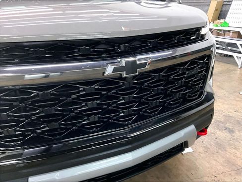 Used 2026 Chevrolet Traverse Z71 w/ LPO, Floor Liner Package AWD/4WD image 34