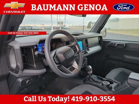 Used 2022 Ford Bronco 4-Door image 3