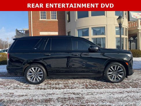 Used 2021 Cadillac Escalade Sport w/ Driver Assist Tech Package image 7