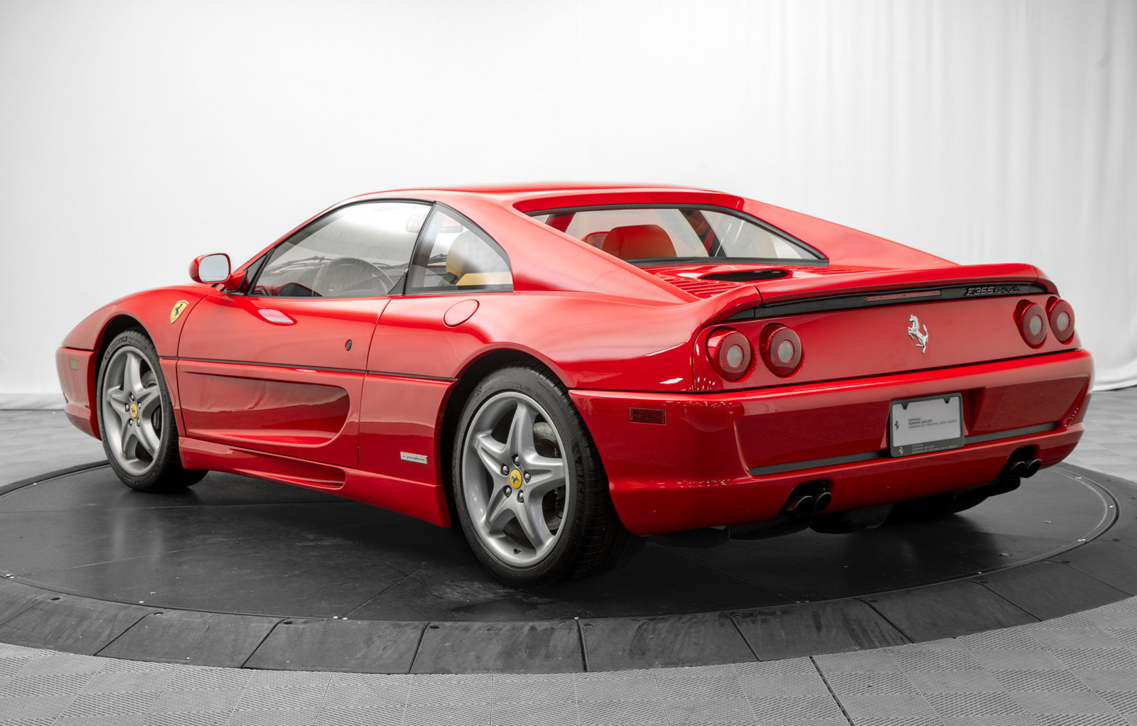 Used 1995 Ferrari F355 Berlinetta RWD image 6