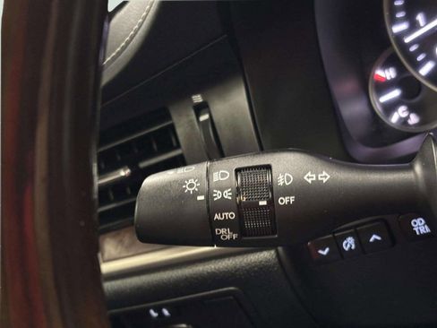 Used 2016 Lexus ES 350 w/ Premium Package w/Wood Trim FWD image 33