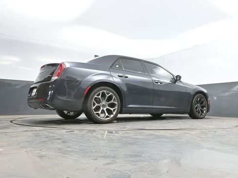 Used 2018 Chrysler 300 S w/ 300S Premium Group image 44