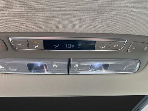 Certified 2022 Kia Telluride SX w/ Towing Package FWD image 30