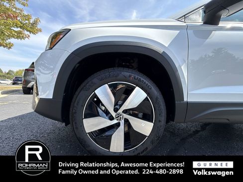 New 2025 Volkswagen Taos S image 12