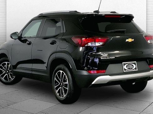 Used 2025 Chevrolet TrailBlazer LT FWD image 11