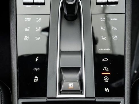 New 2026 Porsche Macan S image 22