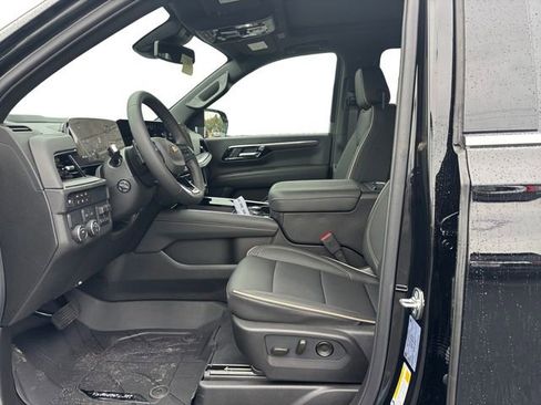 New 2026 Chevrolet Suburban Premier w/ Sun And Tow Package image 9