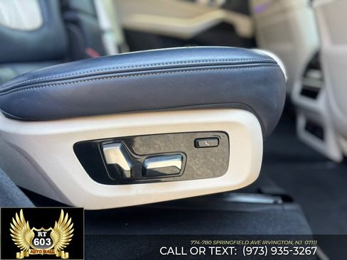 Used 2019 BMW X7 xDrive50i w/ Premium Package AWD/4WD image 15