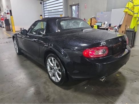 Used 2015 MAZDA MX-5 Miata Grand Touring RWD image 3