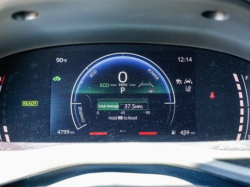 Used 2025 Toyota Camry LE w/ Convenience Package FWD image 18