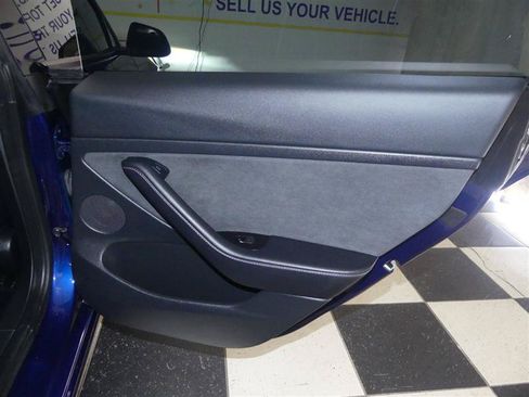 Used 2023 Tesla Model 3 Standard Range RWD image 24
