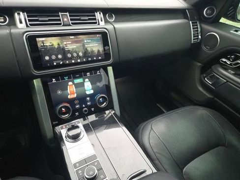 Used 2020 Land Rover Range Rover HSE image 16