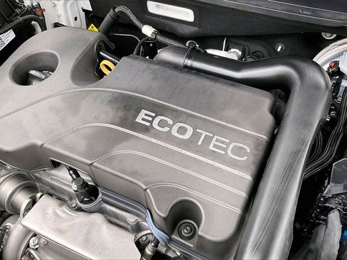 Used 2018 Chevrolet Equinox LT image 33