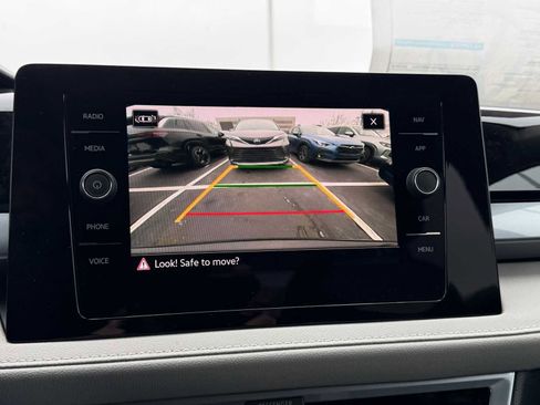 New 2026 Volkswagen Taos SEL image 14