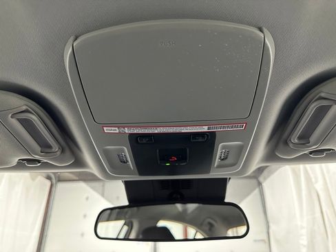 Used 2025 Toyota Camry LE image 42