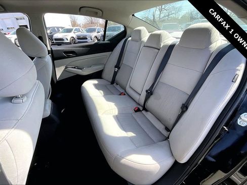 Used 2025 Nissan Altima 2.5 SV image 21