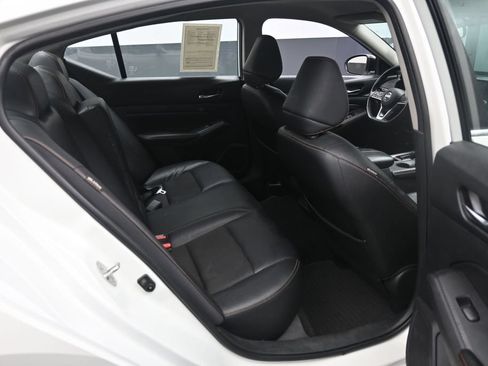 Used 2019 Nissan Altima 2.5 SR FWD image 25