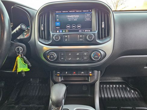 Used 2022 Chevrolet Colorado LT w/ Fleet Safety Package image 10