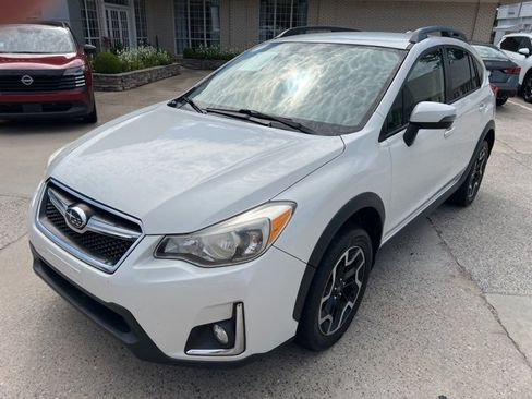Used 2016 Subaru Crosstrek 2.0i Limited w/ Popular Package #1 image 2