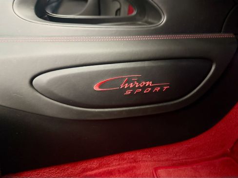 Used 2019 Bugatti Chiron image 30