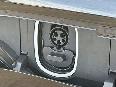 New 2026 Cadillac Lyriq V w/ Exterior Carbon Fiber Package image 17