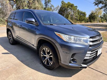 Used 2019 Toyota Highlander LE