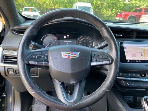 Used 2021 Cadillac XT4 Sport w/ Sun And Sound Package AWD/4WD image 11
