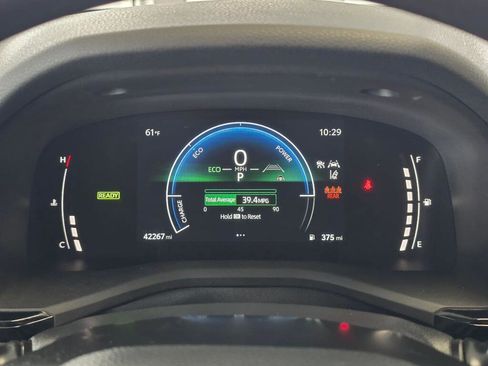 Used 2025 Toyota Camry LE FWD image 27