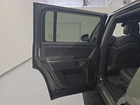 Used 2022 Rivian R1S Launch Edition AWD/4WD image 17
