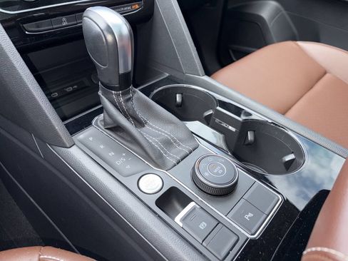 Certified 2023 Volkswagen Atlas SEL AWD/4WD image 11