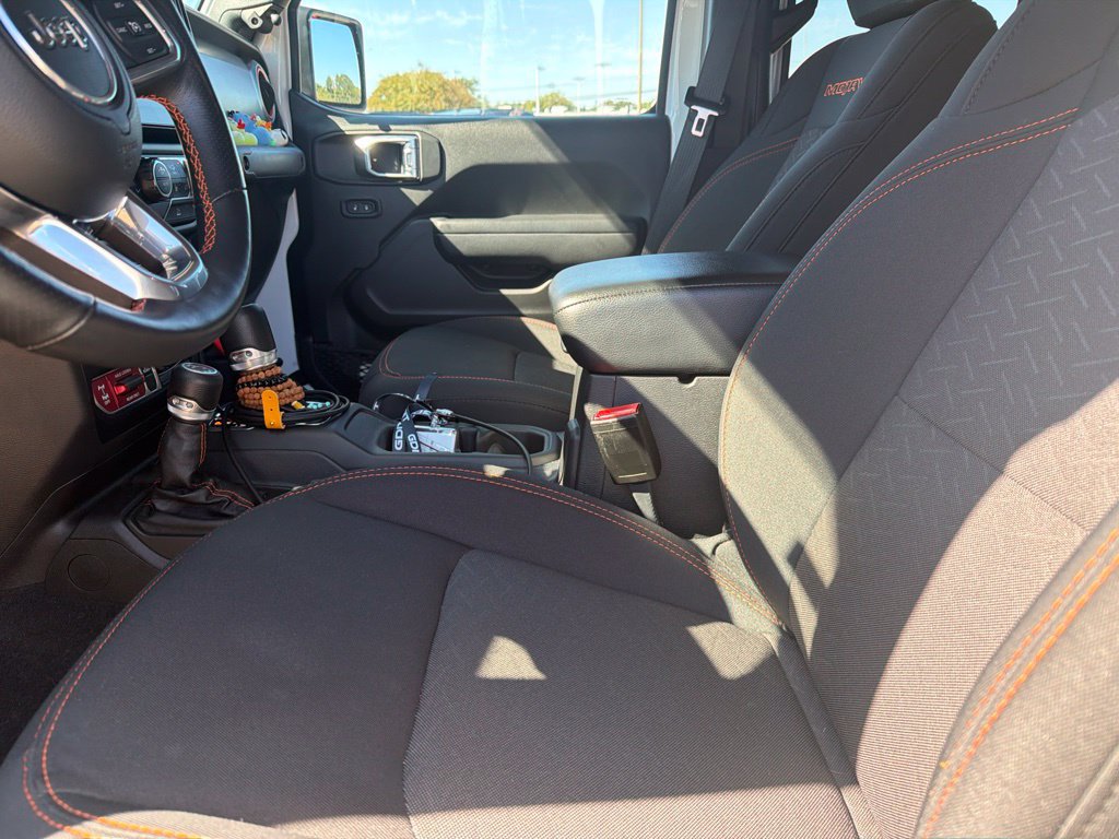 Used 2023 Jeep Gladiator Mojave w/ Cold Weather Group AWD/4WD image 25