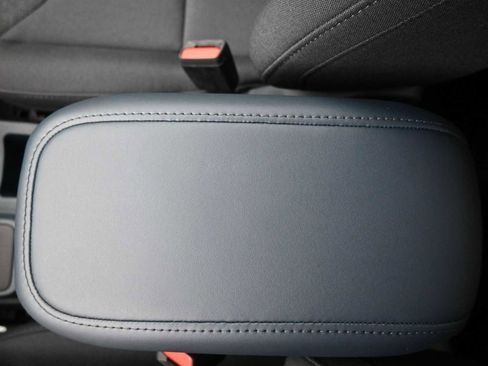 New 2025 Ford Maverick XL w/ Equipment Group 102A image 41