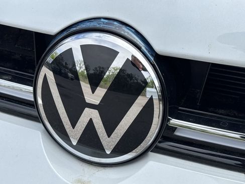 New 2026 Volkswagen Jetta SEL FWD image 10