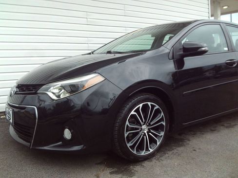 Used 2016 Toyota Corolla S w/ Body Protection Package #1 FWD image 2