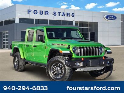 Used 2025 Jeep Gladiator Mojave w/ Convenience Group