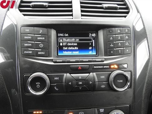 Used 2018 Ford Explorer XLT image 19