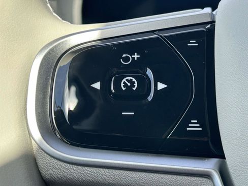 New 2026 Volvo V60 B5 Cross Country Plus w/ Climate Package AWD/4WD image 23