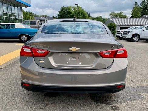 Used 2017 Chevrolet Malibu LT image 7