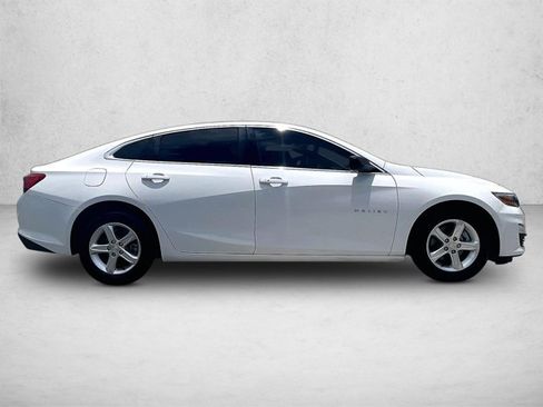 Used 2022 Chevrolet Malibu LS FWD image 5