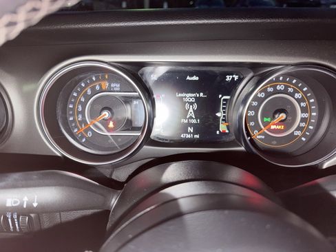 Used 2021 Jeep Wrangler Unlimited Sport image 10