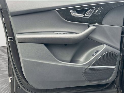 Used 2021 Audi Q7 3.0T Premium Plus w/ Premium Plus Package image 23