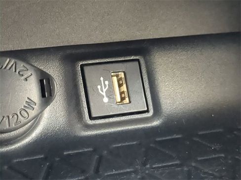 Certified 2025 Toyota RAV4 LE image 21